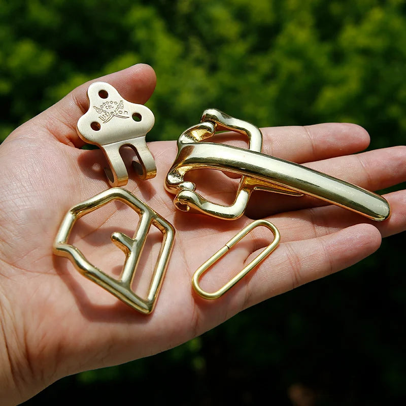 Solid Brass Cavalry Belt Buckle for Men Belt Rivet Screws Waistband Hook Clasp Leather Buckles Head Accessories 4pcs/set
