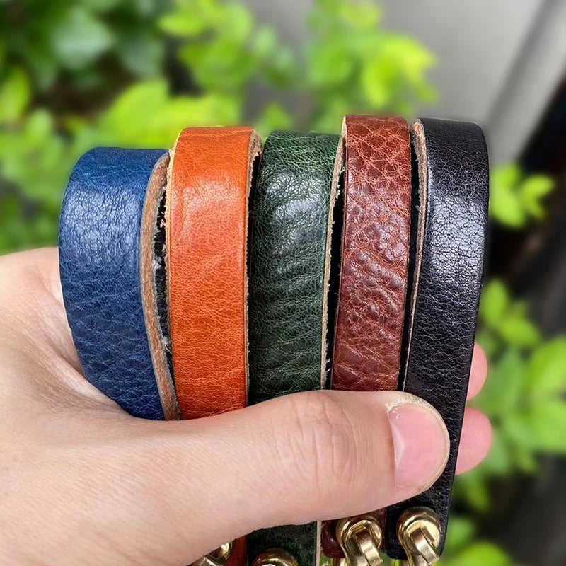 Trendy Color Cowhide Strap Keychain For Men and Women Car Keychain Wallet Pocket Waist Holder Keyrings